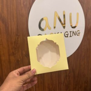 9 CAVITY CHOCOLATE BOX - YELLOW